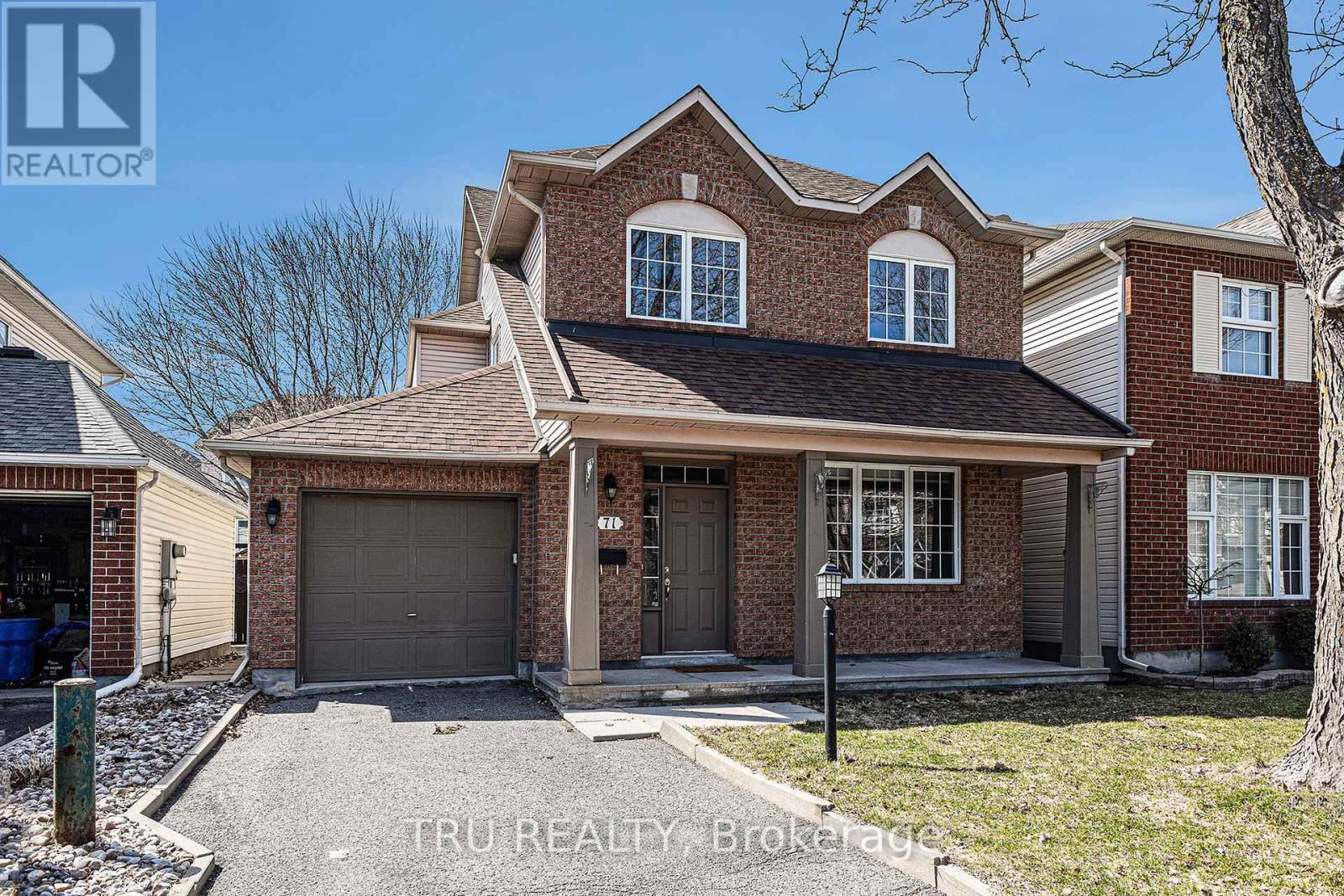71 APPLEDALE DRIVE Image 2