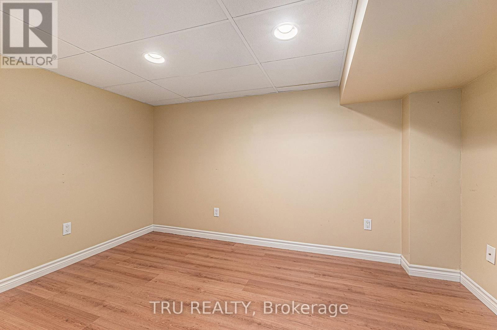 71 APPLEDALE DRIVE Image 23