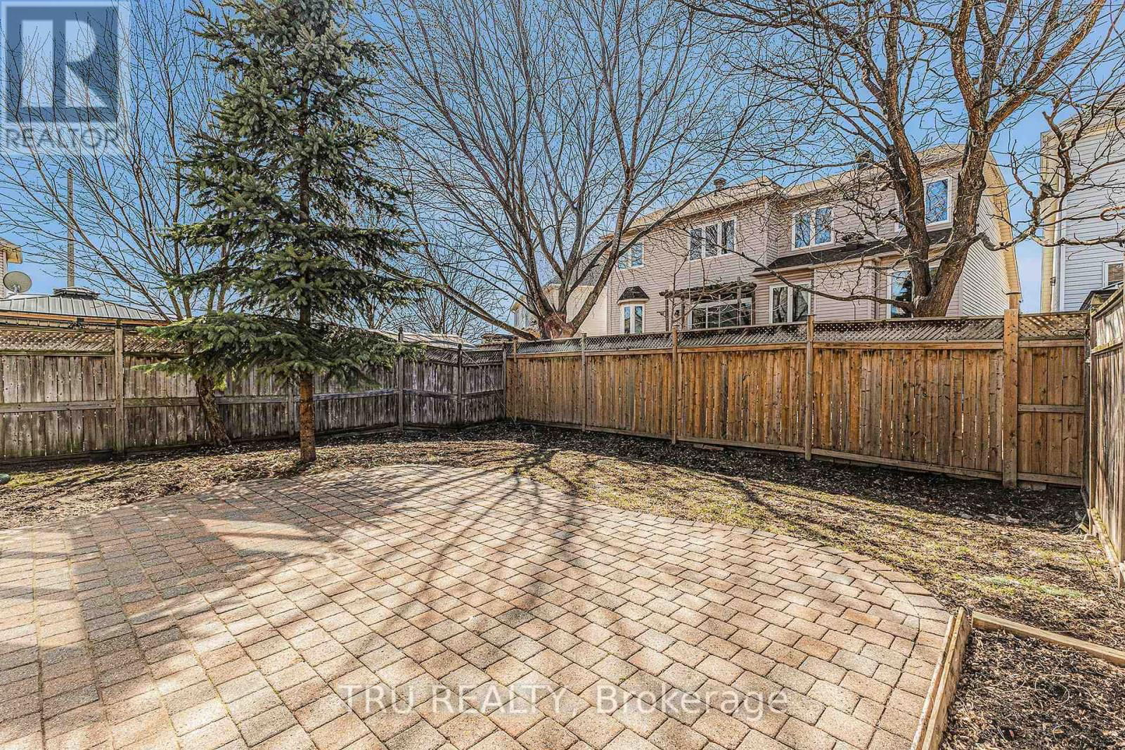71 APPLEDALE DRIVE Image 26