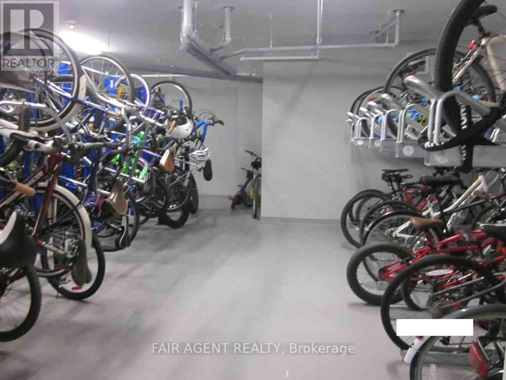 250 - 5055 GREENLANE ROAD Image 15