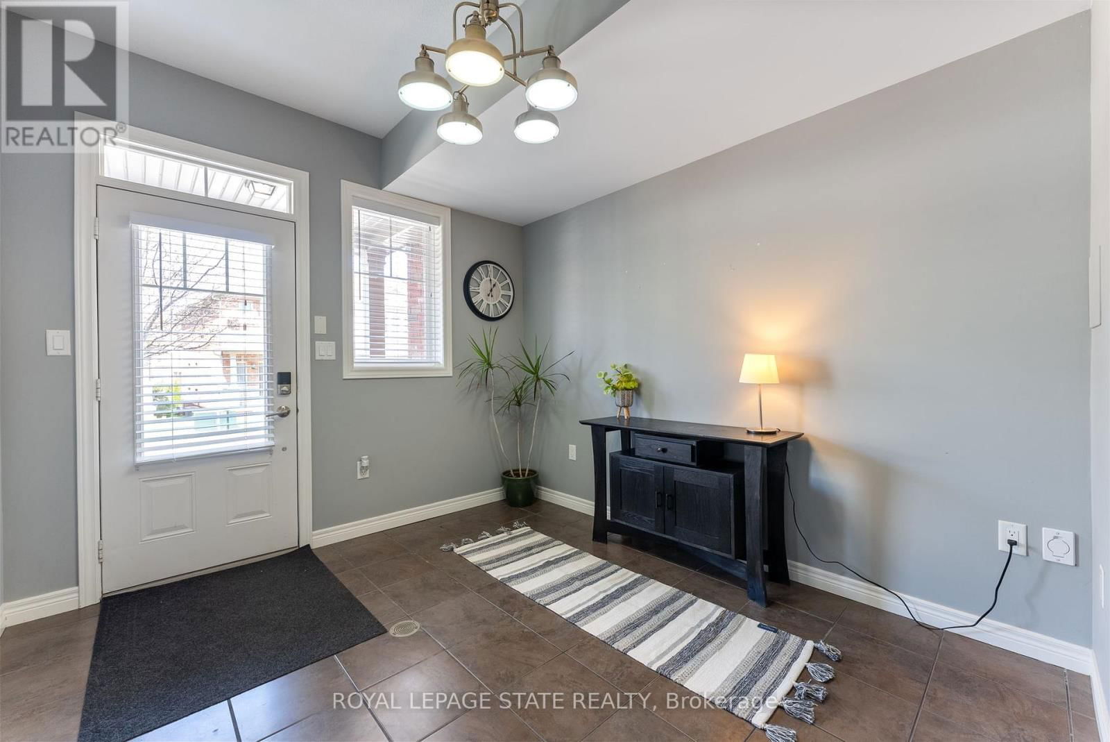 82 - 6 CHESTNUT DRIVE Image 3