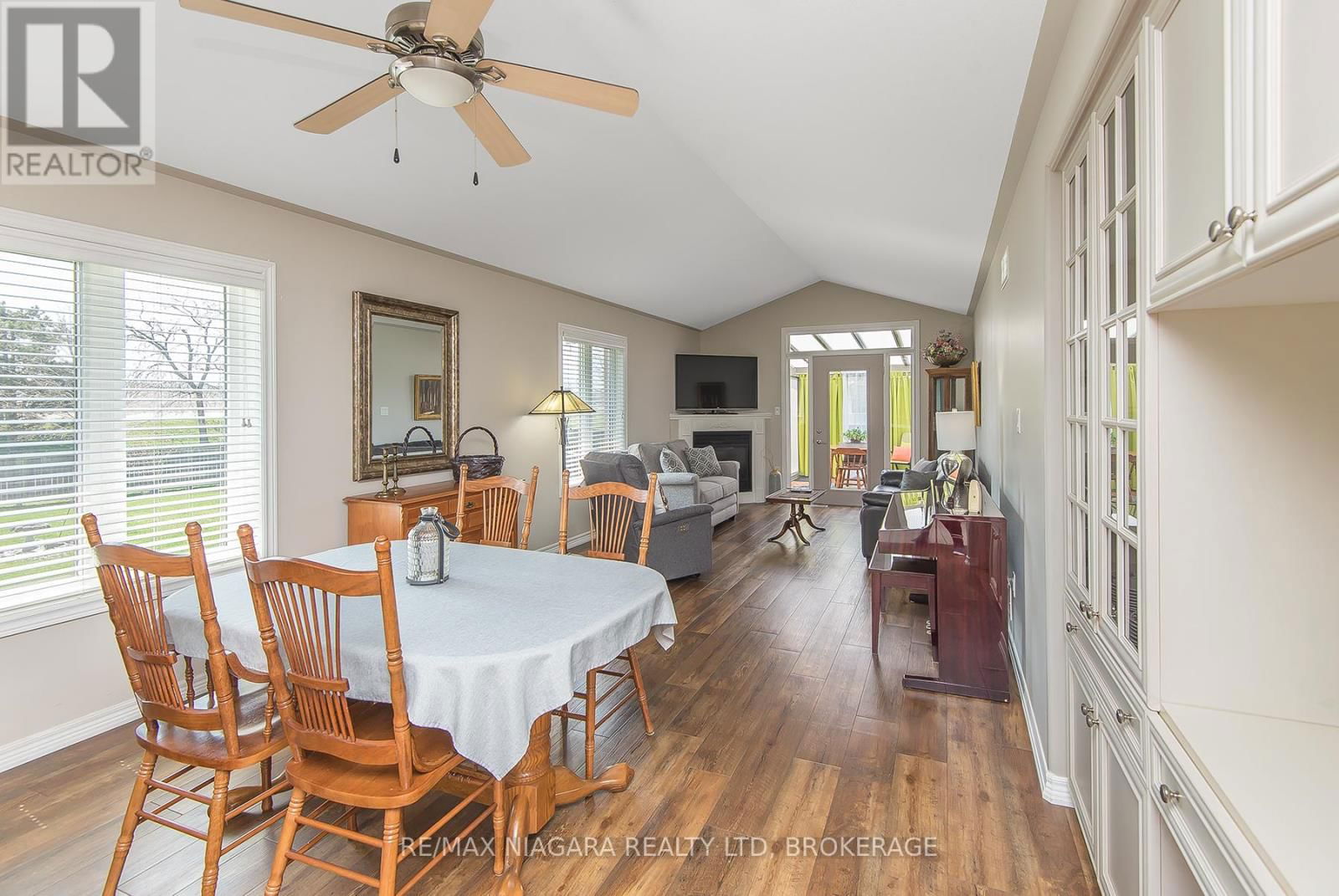 67 BRIDGEWATER COURT Image 19