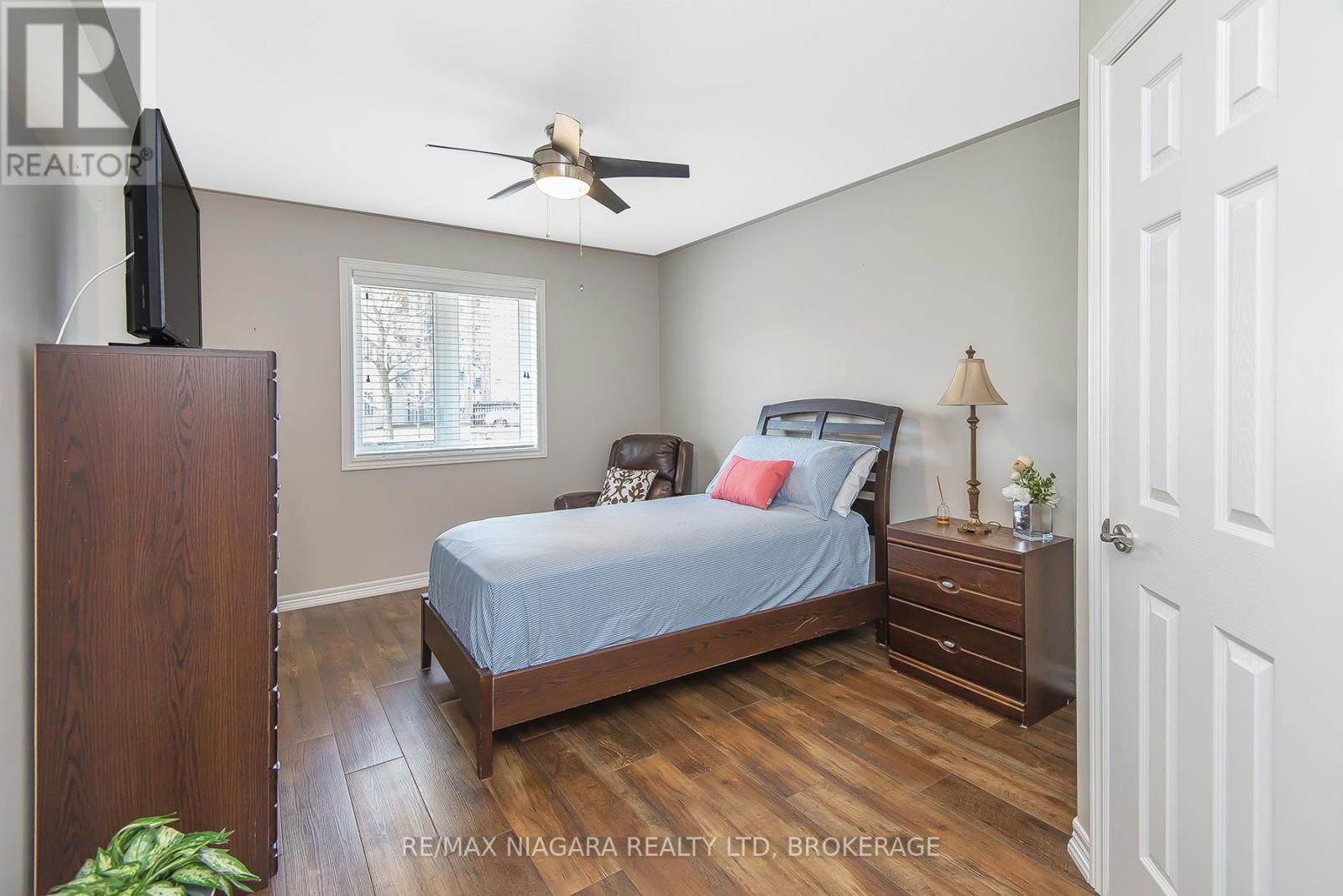 67 BRIDGEWATER COURT Image 25