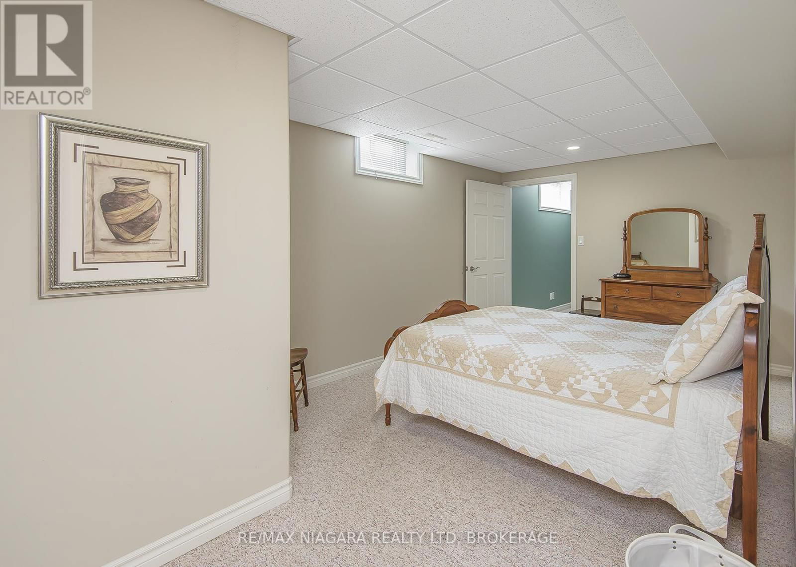 67 BRIDGEWATER COURT Image 37