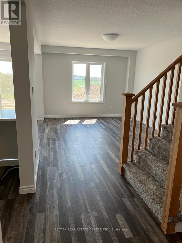 322 BRADSHAW DRIVE Image 17