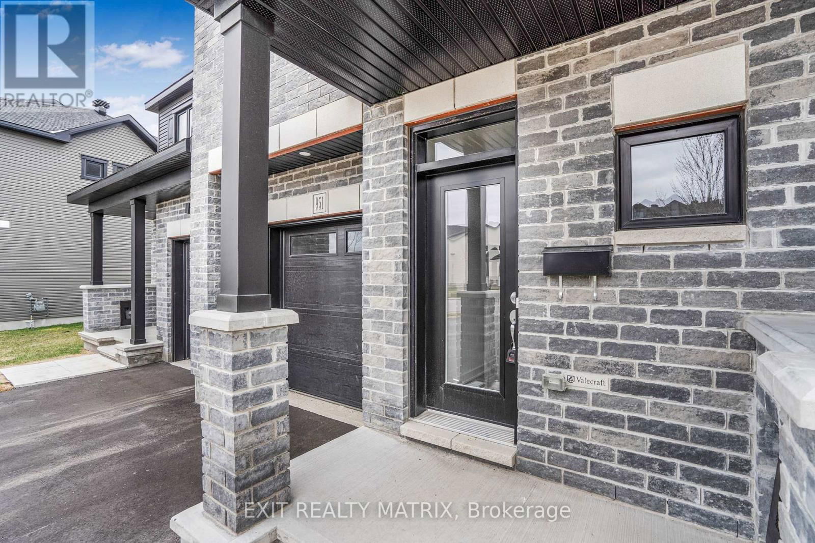 951 COLOGNE STREET Image 2