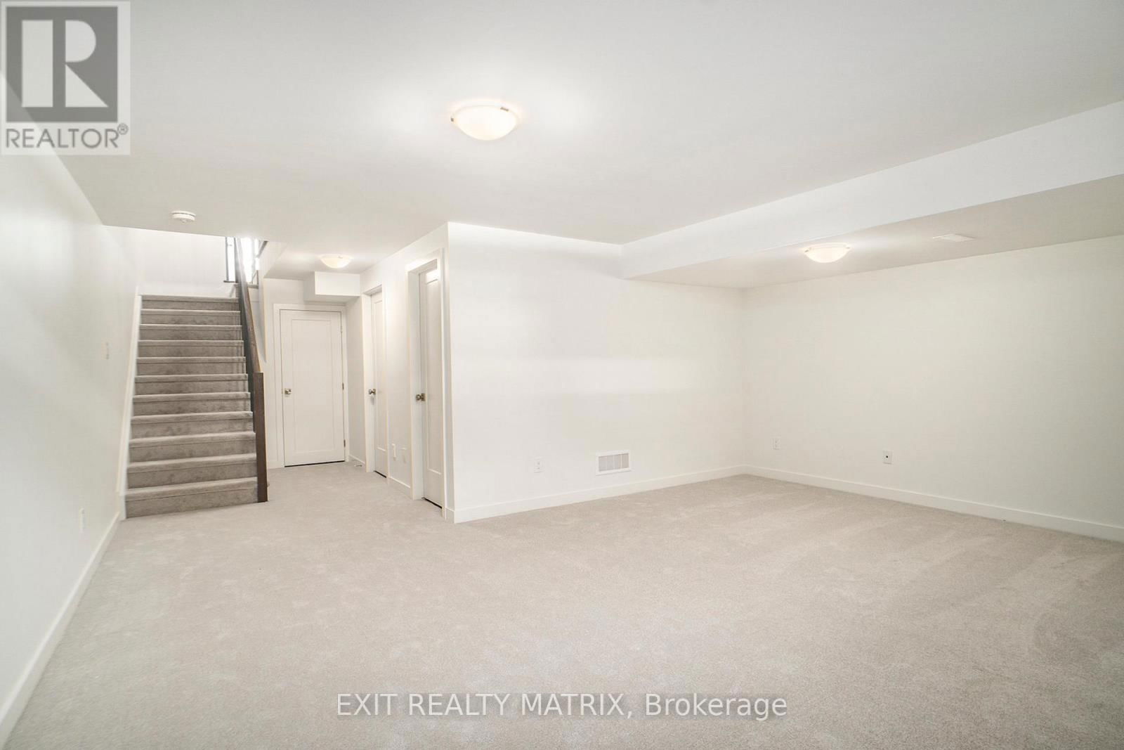 951 COLOGNE STREET Image 27