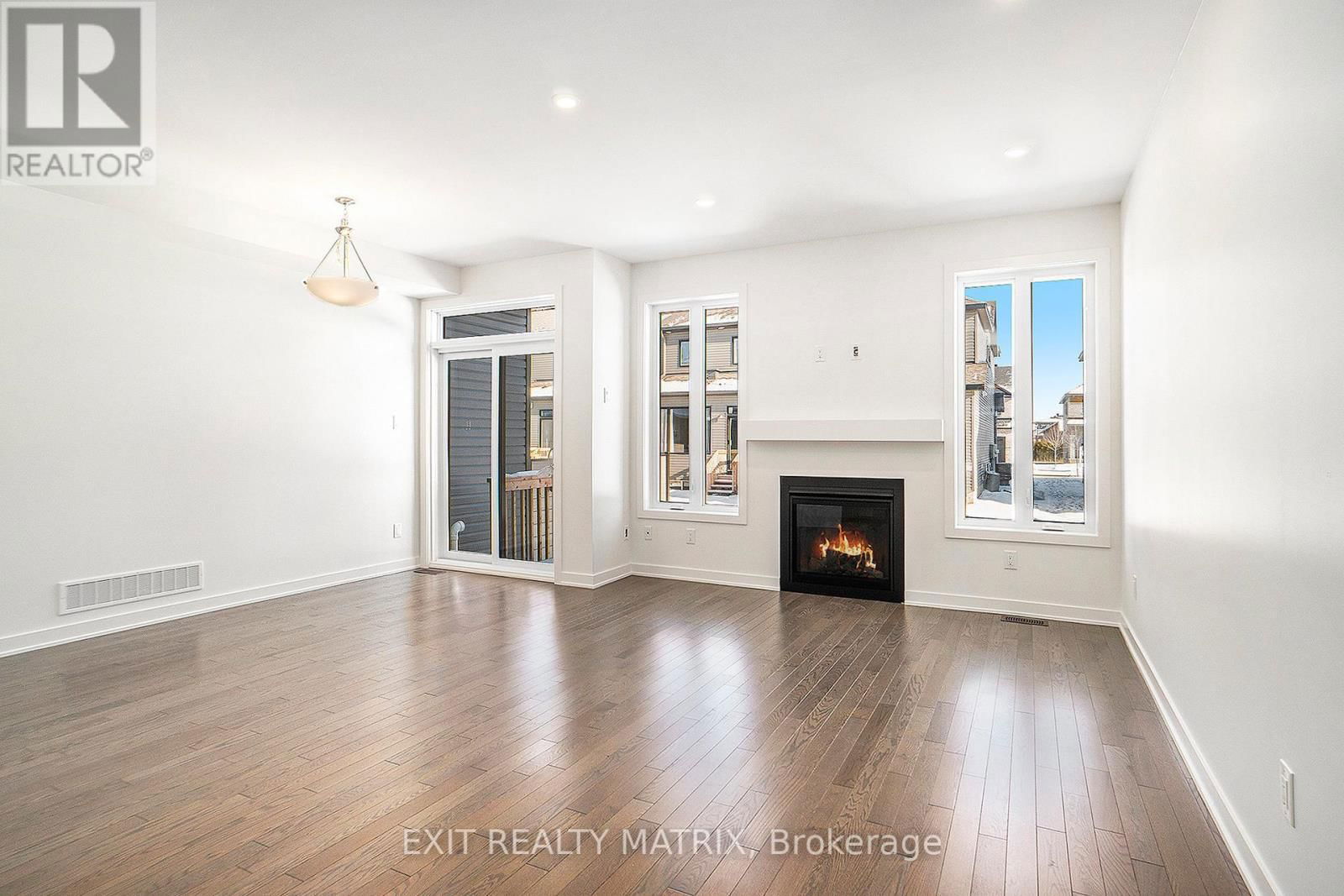 951 COLOGNE STREET Image 7