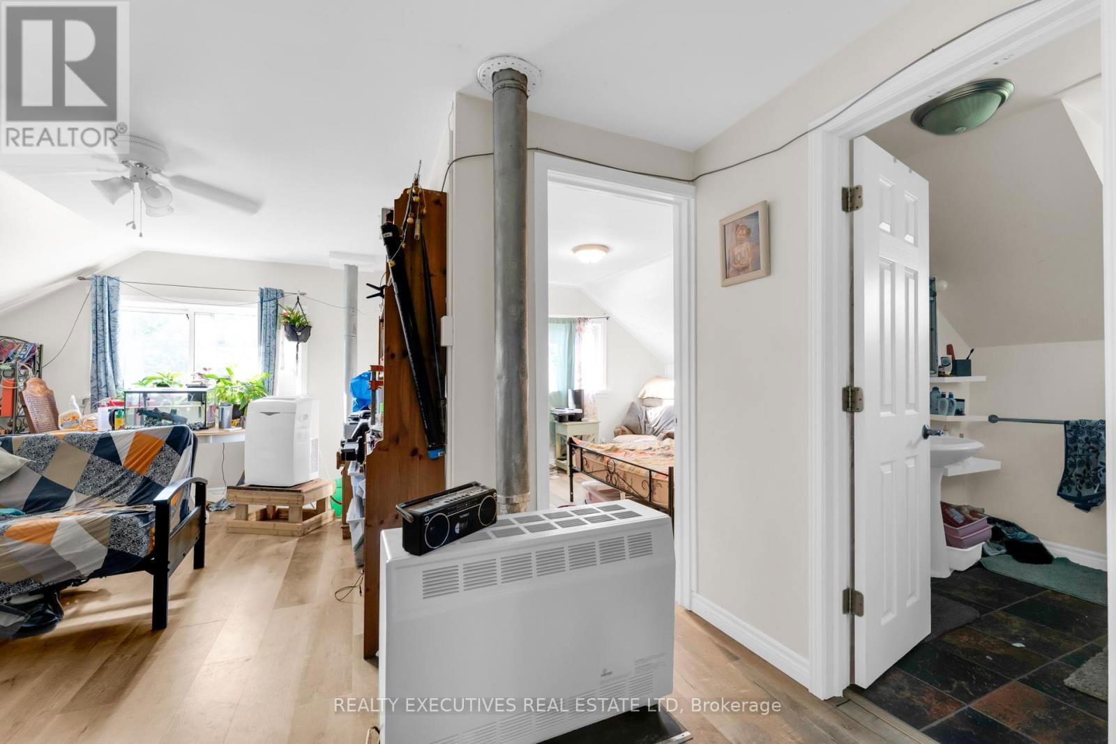 26-28 HALTON STREET Image 16