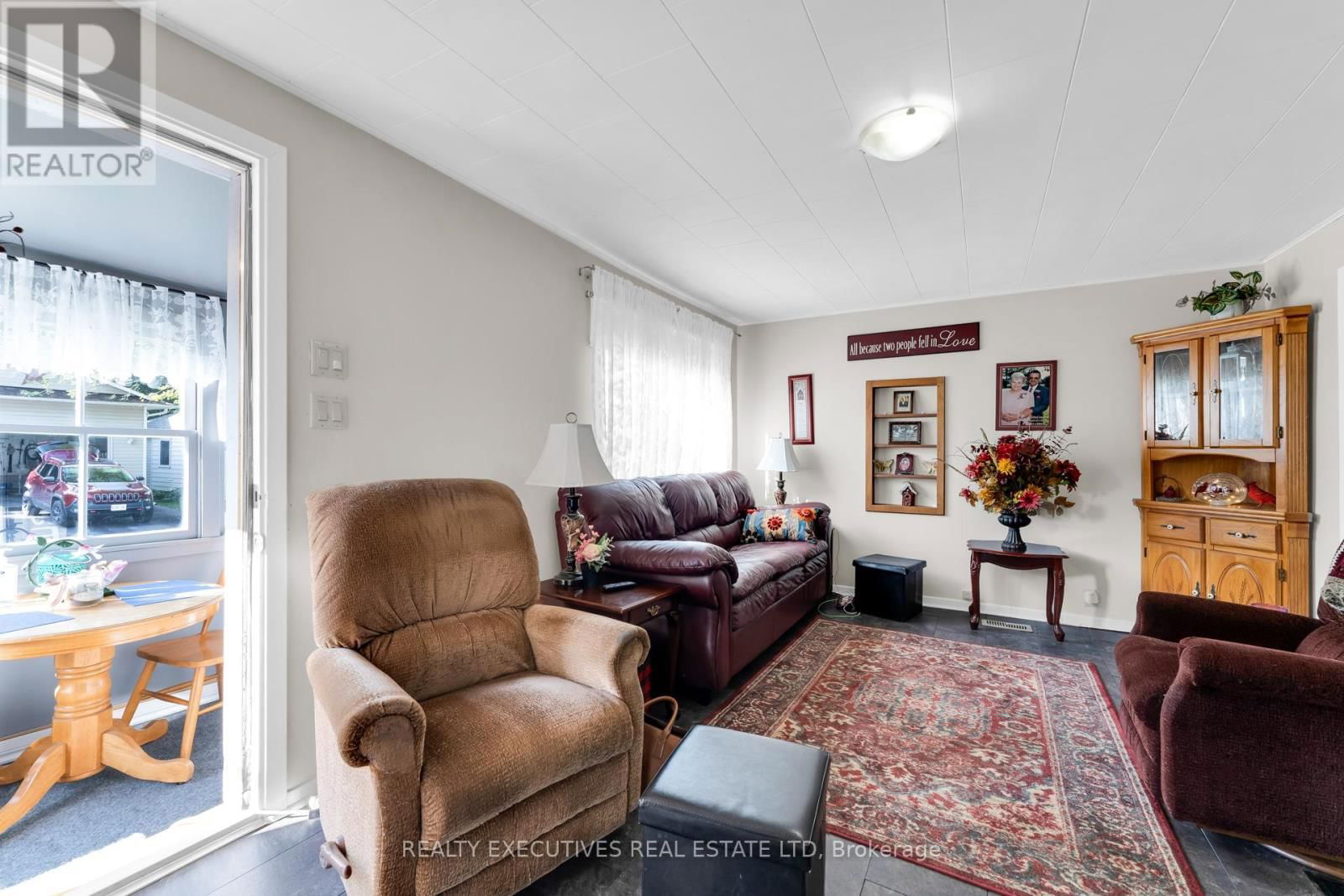 26-28 HALTON STREET Image 24