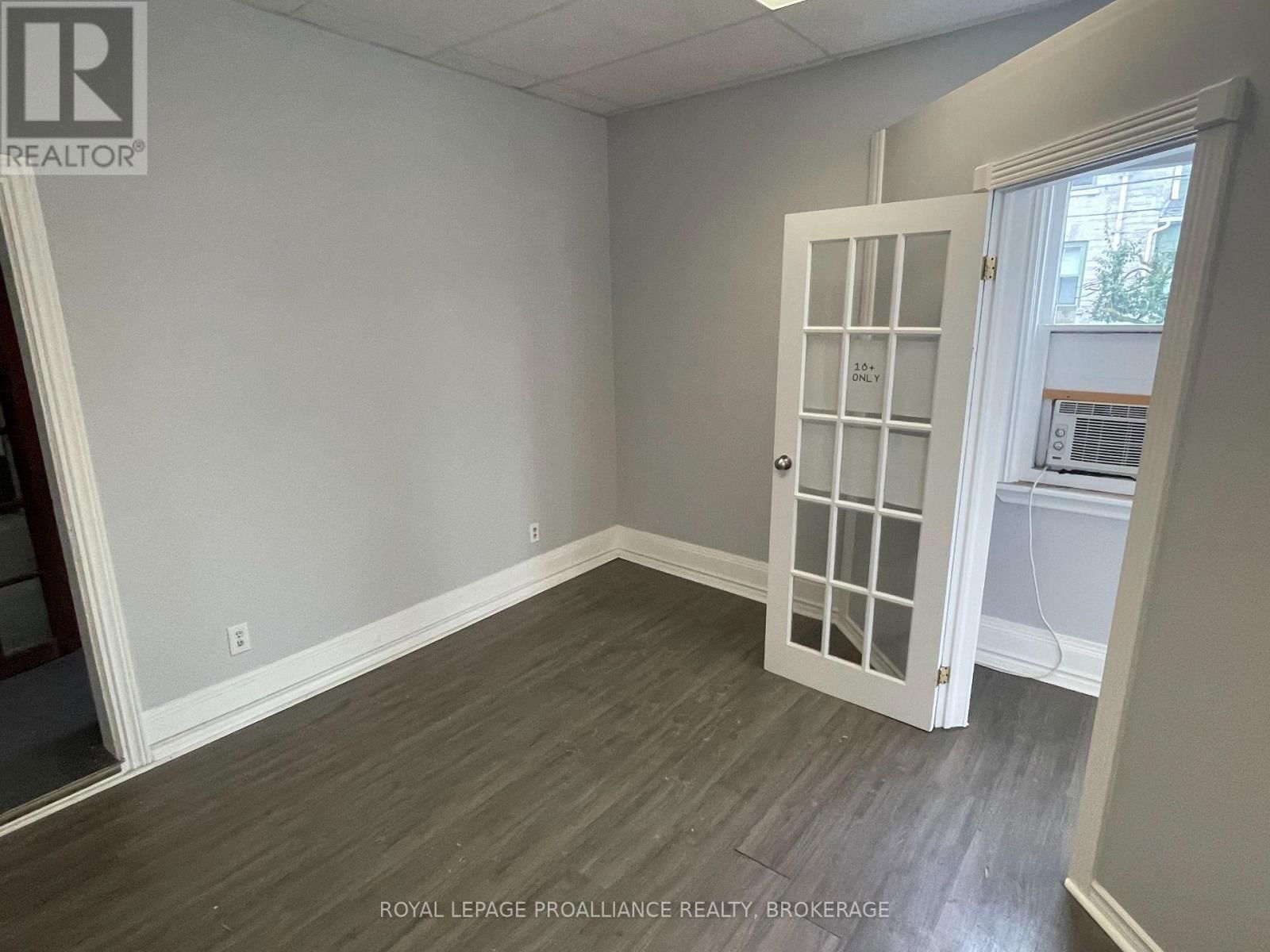 246-248 WELLINGTON STREET Image 13