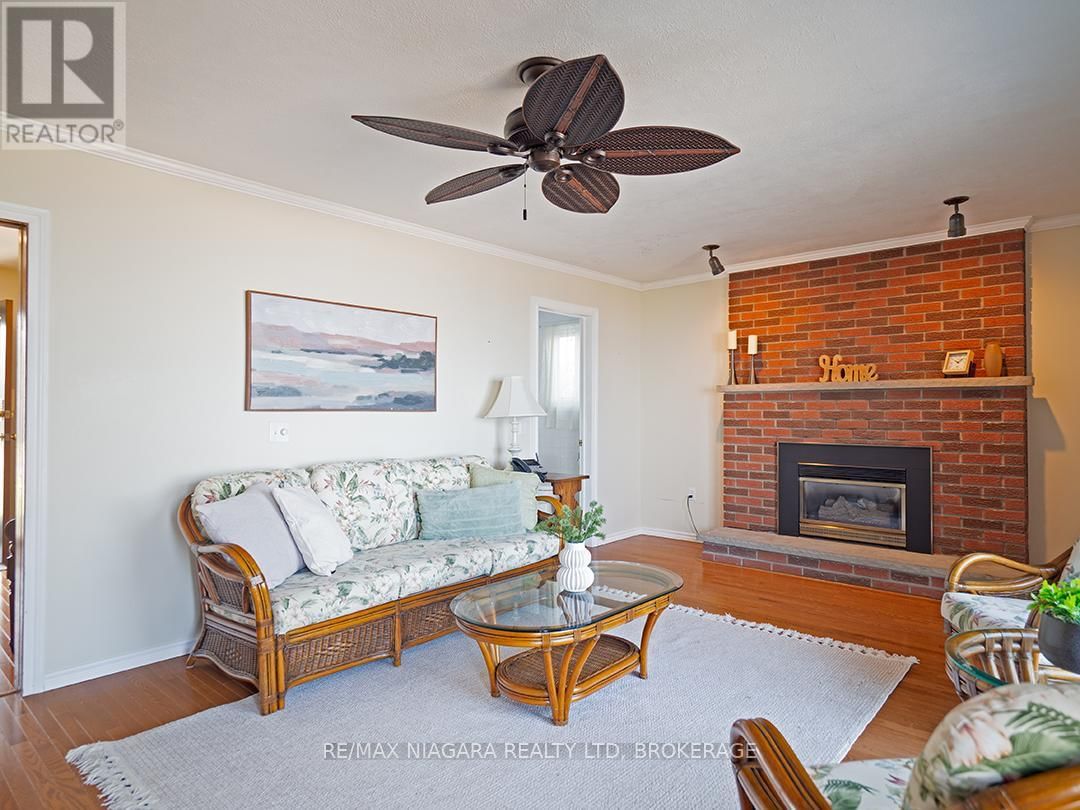 31 OAKRIDGE CRESCENT Image 10