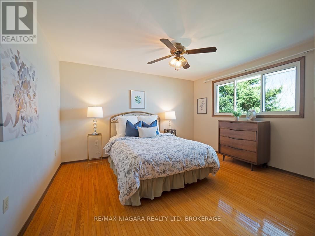 31 OAKRIDGE CRESCENT Image 26
