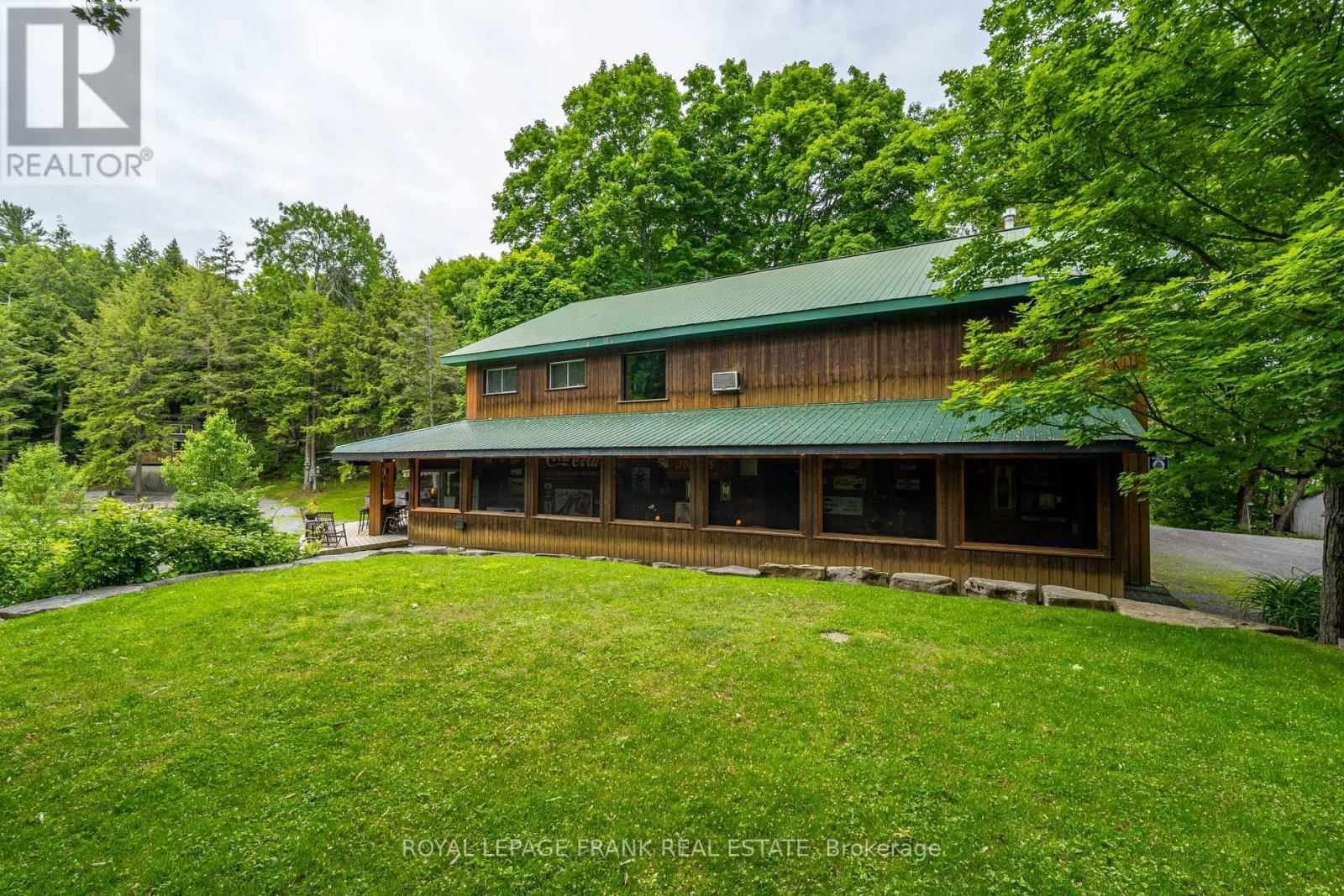 1329 TRAPPERS LANE Image 11