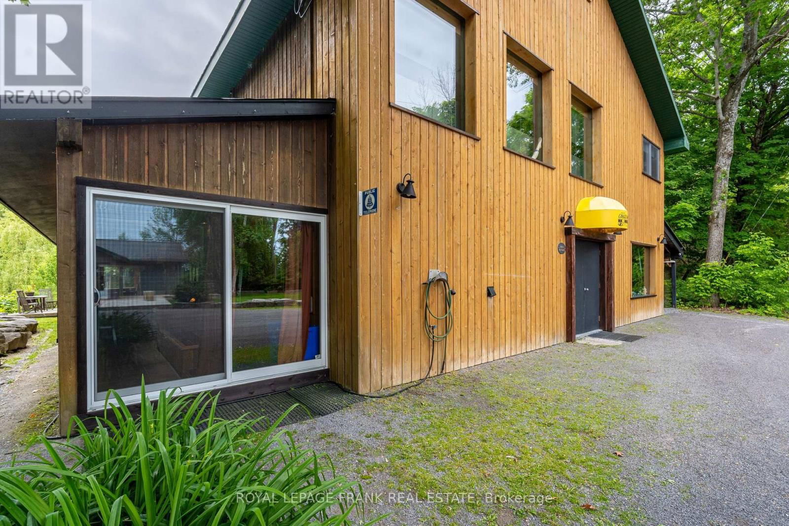 1329 TRAPPERS LANE Image 13
