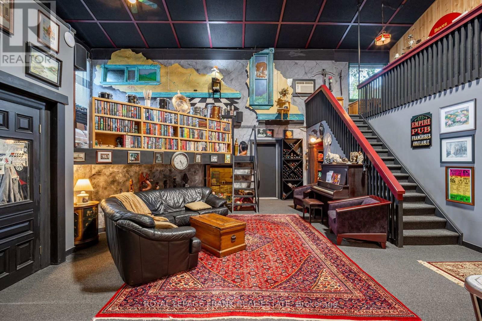 1329 TRAPPERS LANE Image 18