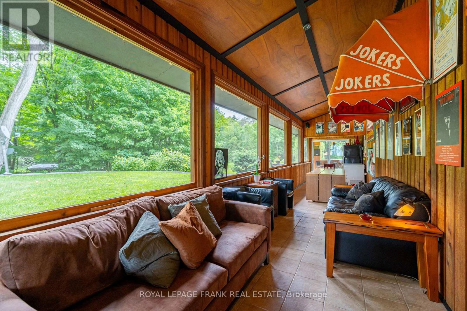 1329 TRAPPERS LANE Image 22
