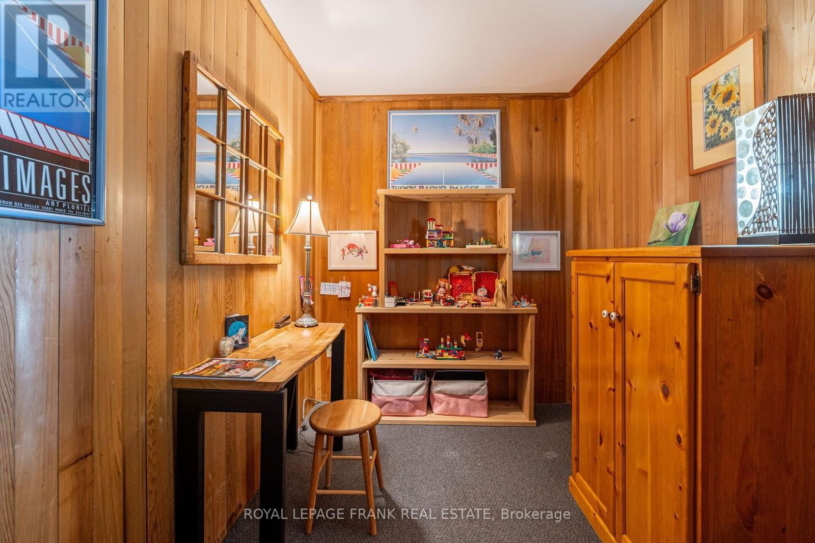 1329 TRAPPERS LANE Image 35