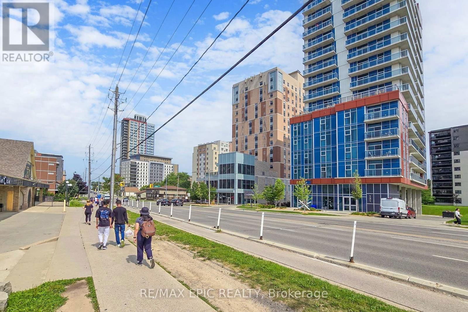 1B - 140 UNIVERSITY AVENUE WEST Image 8