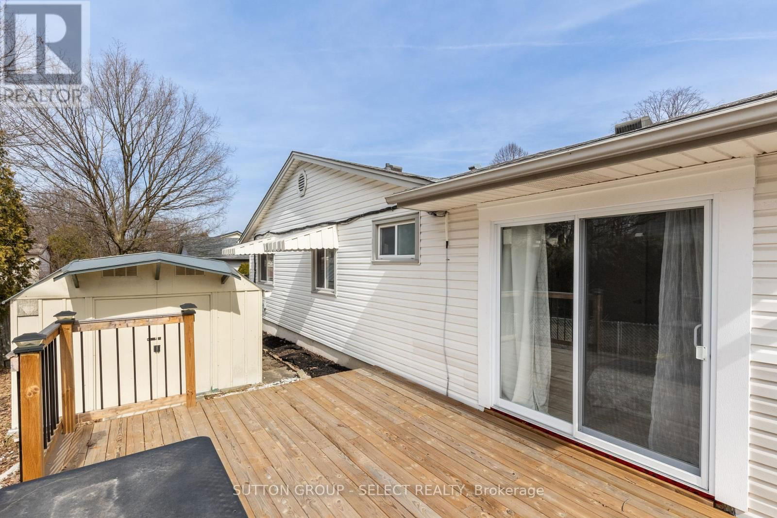 25 COTTONWOOD CRESCENT Image 34