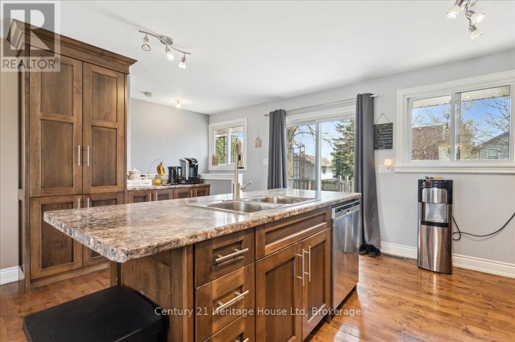 79 INGERSOLL STREET Image 15