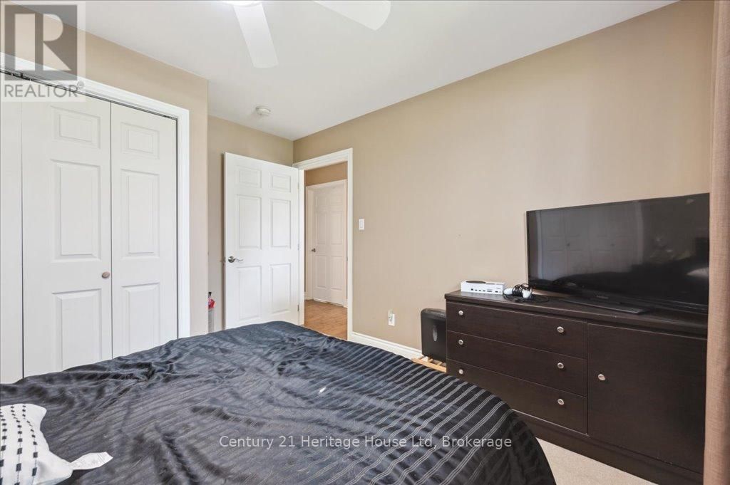 79 INGERSOLL STREET Image 17