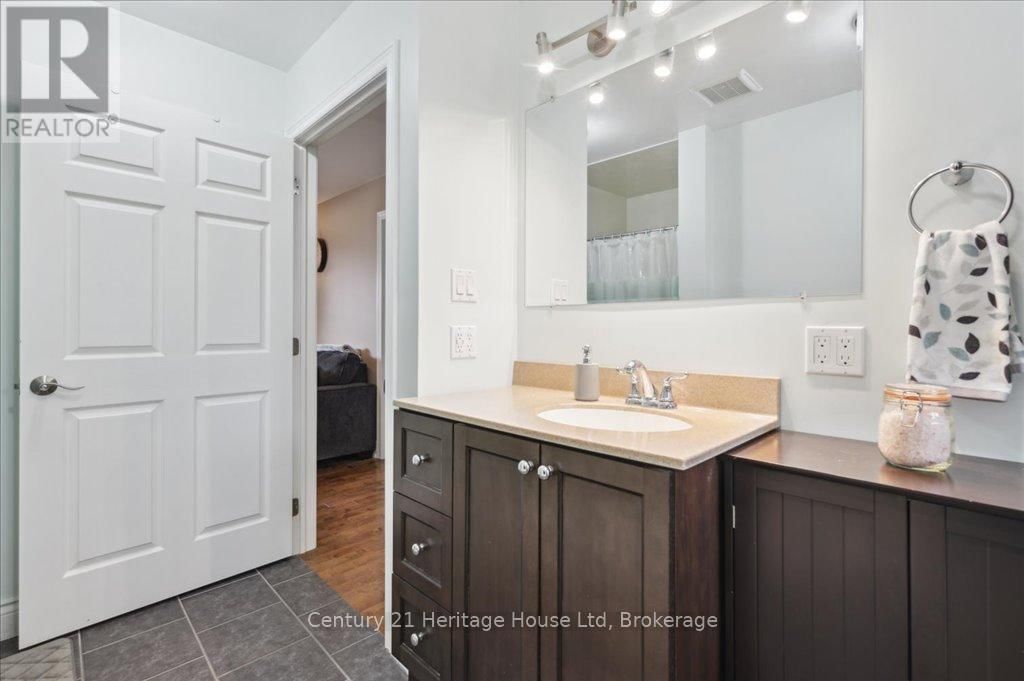 79 INGERSOLL STREET Image 20