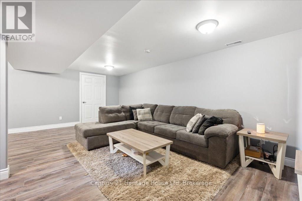 79 INGERSOLL STREET Image 21