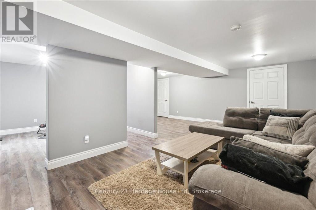79 INGERSOLL STREET Image 22