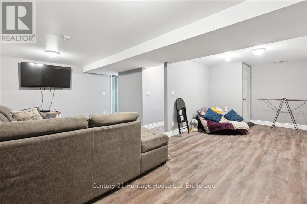 79 INGERSOLL STREET Image 24