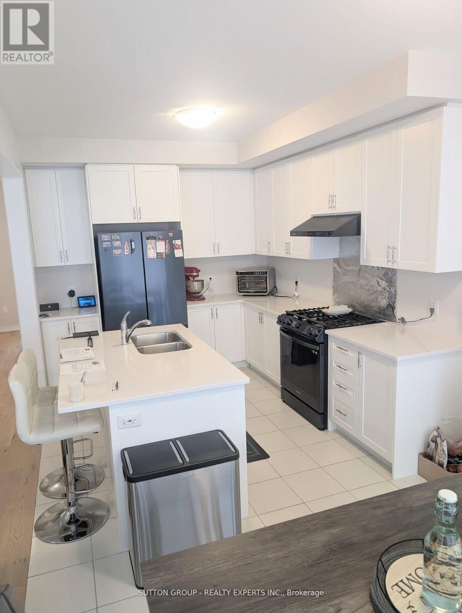 32 CROSSMORE CRESCENT Image 14
