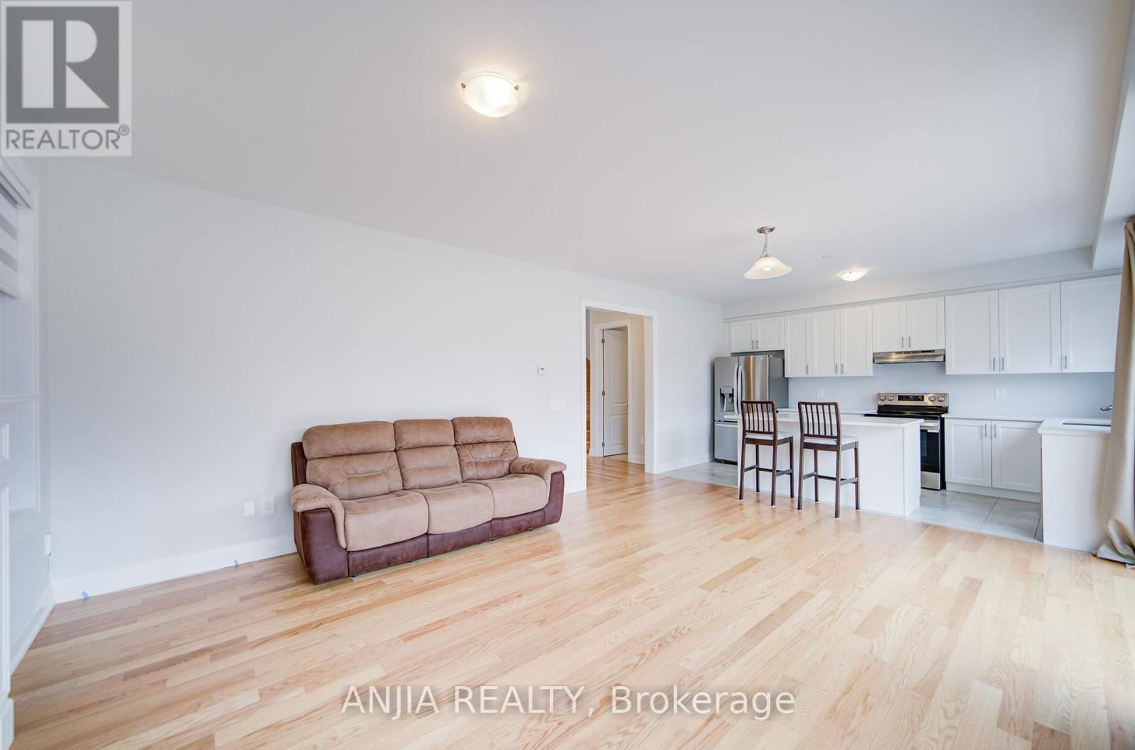 45 CORLEY STREET Image 20