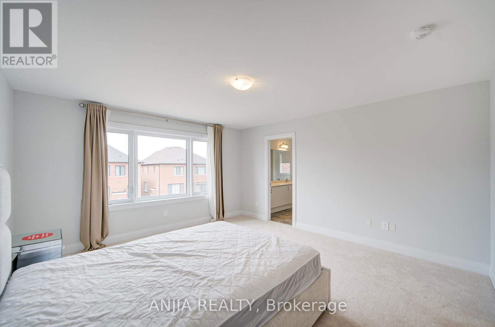 45 CORLEY STREET Image 30
