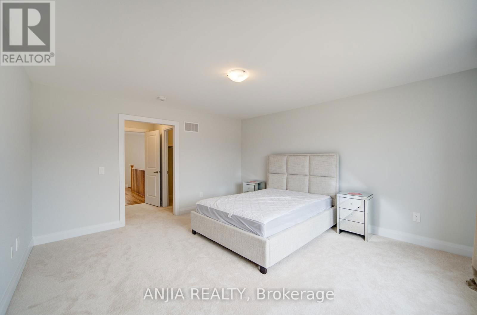 45 CORLEY STREET Image 31