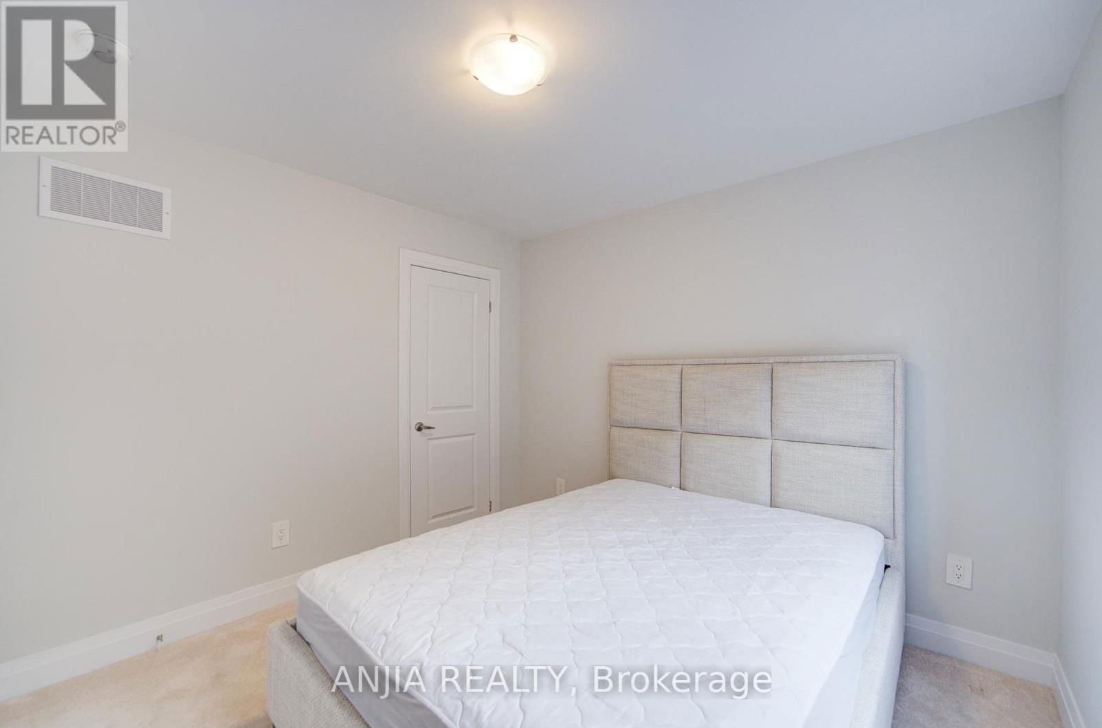 45 CORLEY STREET Image 38