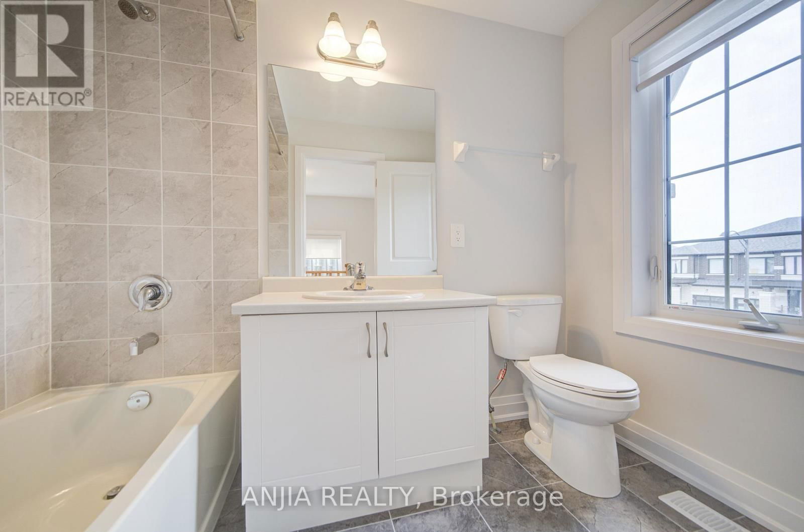 45 CORLEY STREET Image 43