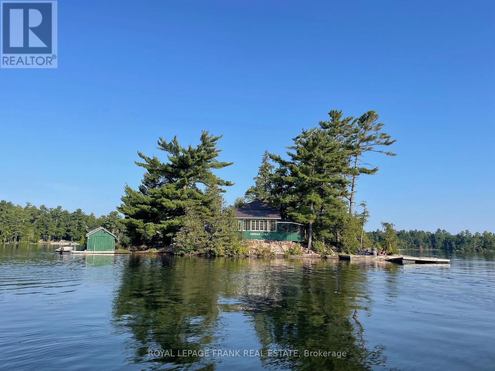422 ISLAND 11A Image 1