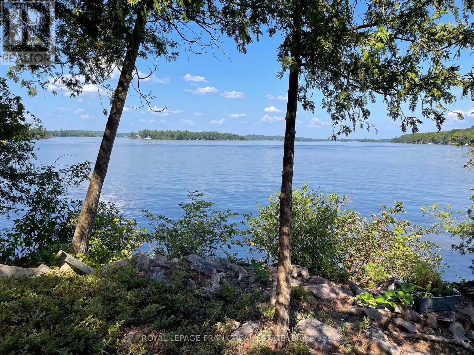 422 ISLAND 11A Image 21