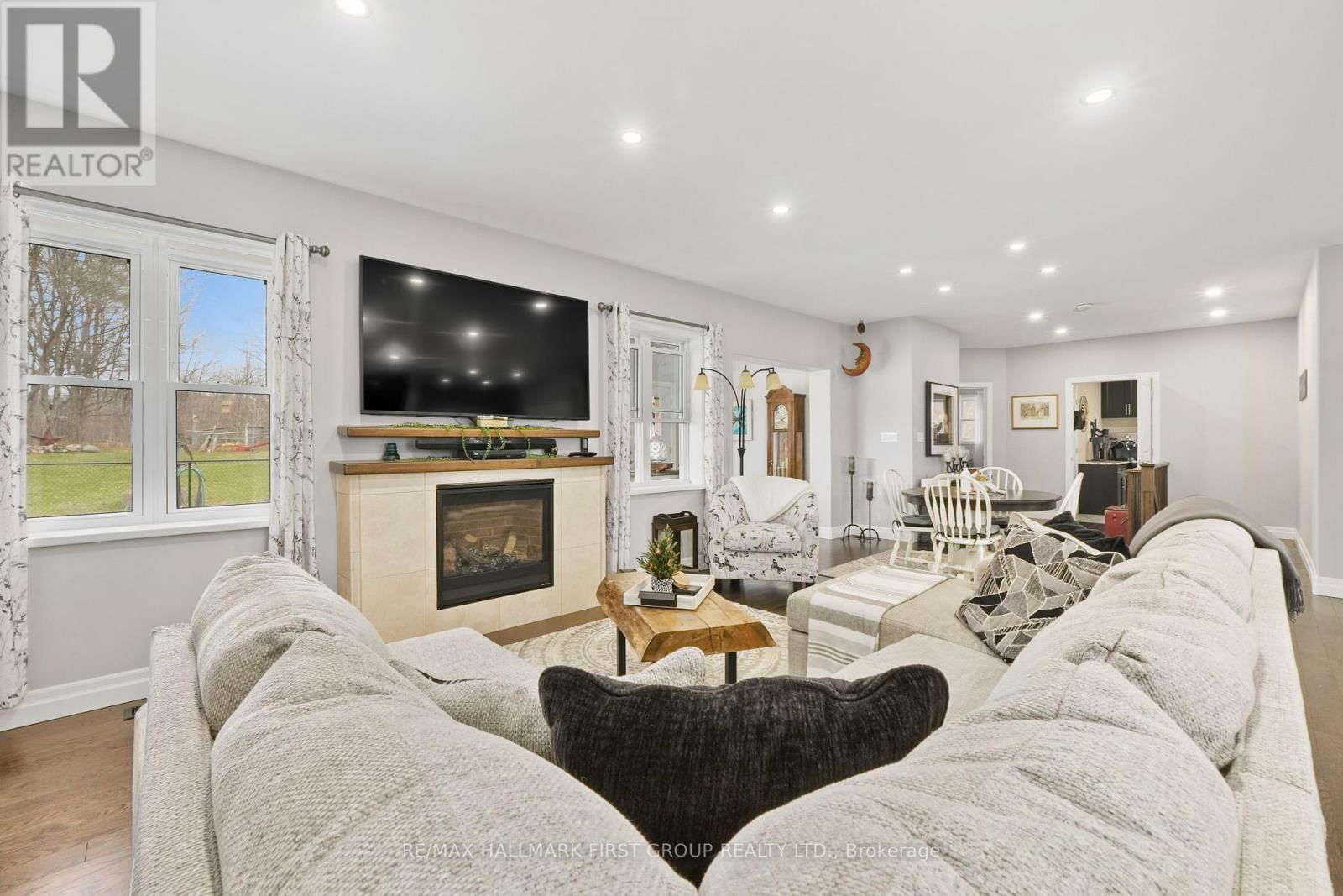880 DINGMAN ROAD Image 11