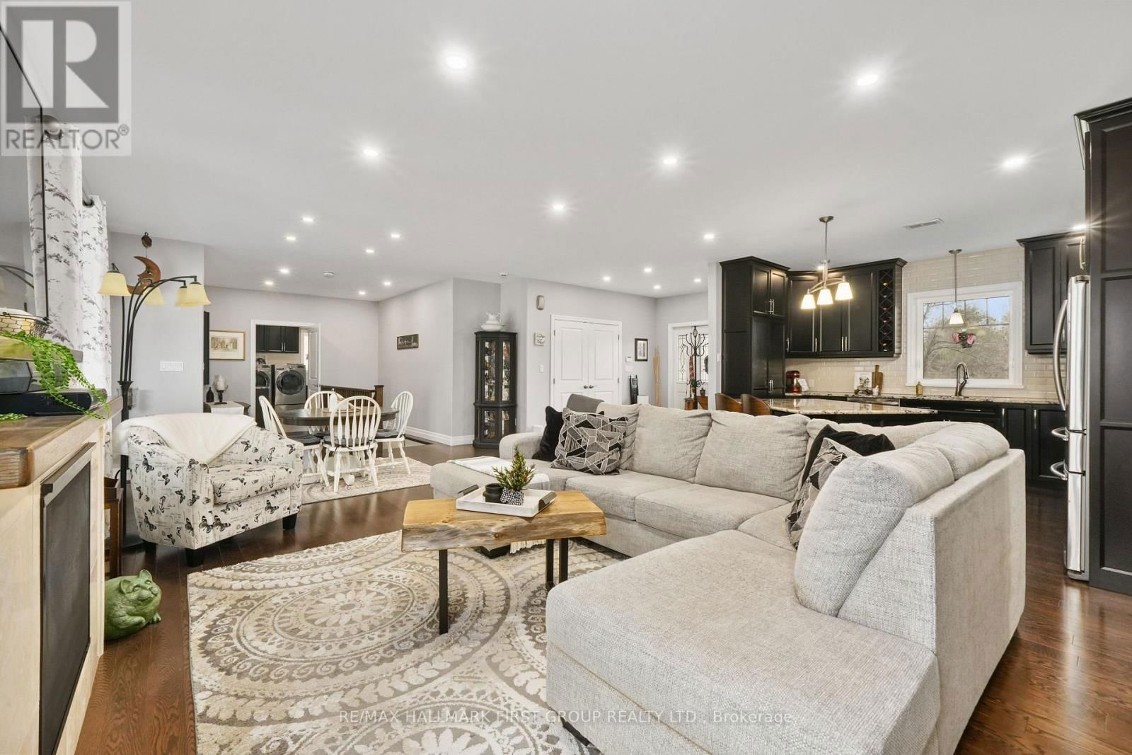 880 DINGMAN ROAD Image 12