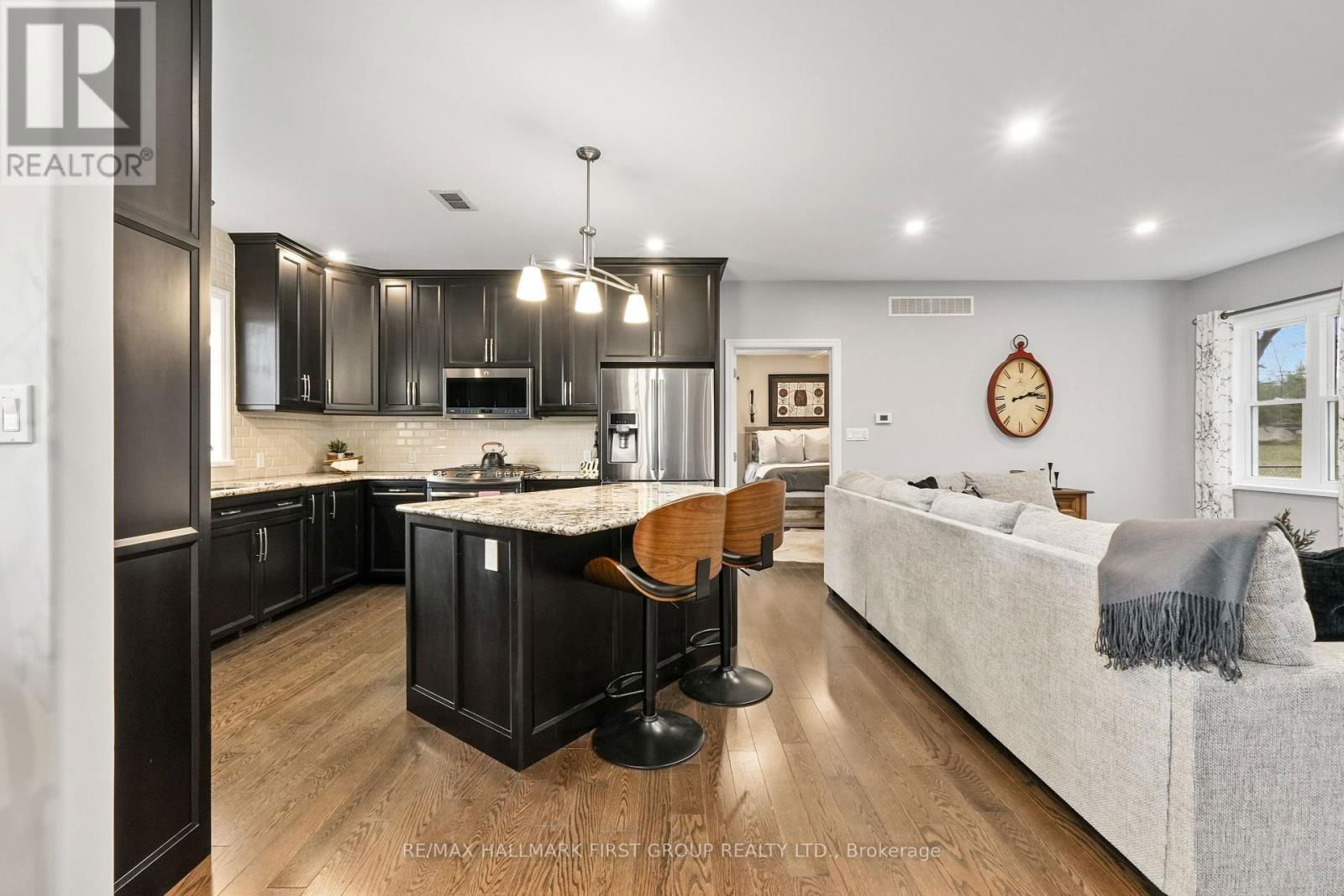 880 DINGMAN ROAD Image 6