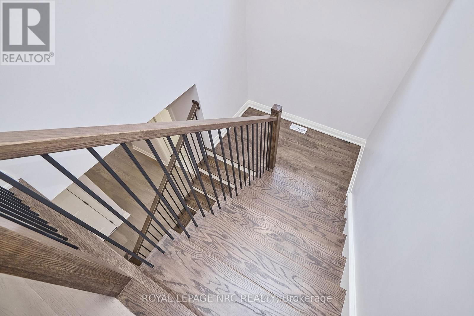 195 HODGKINS AVENUE Image 15