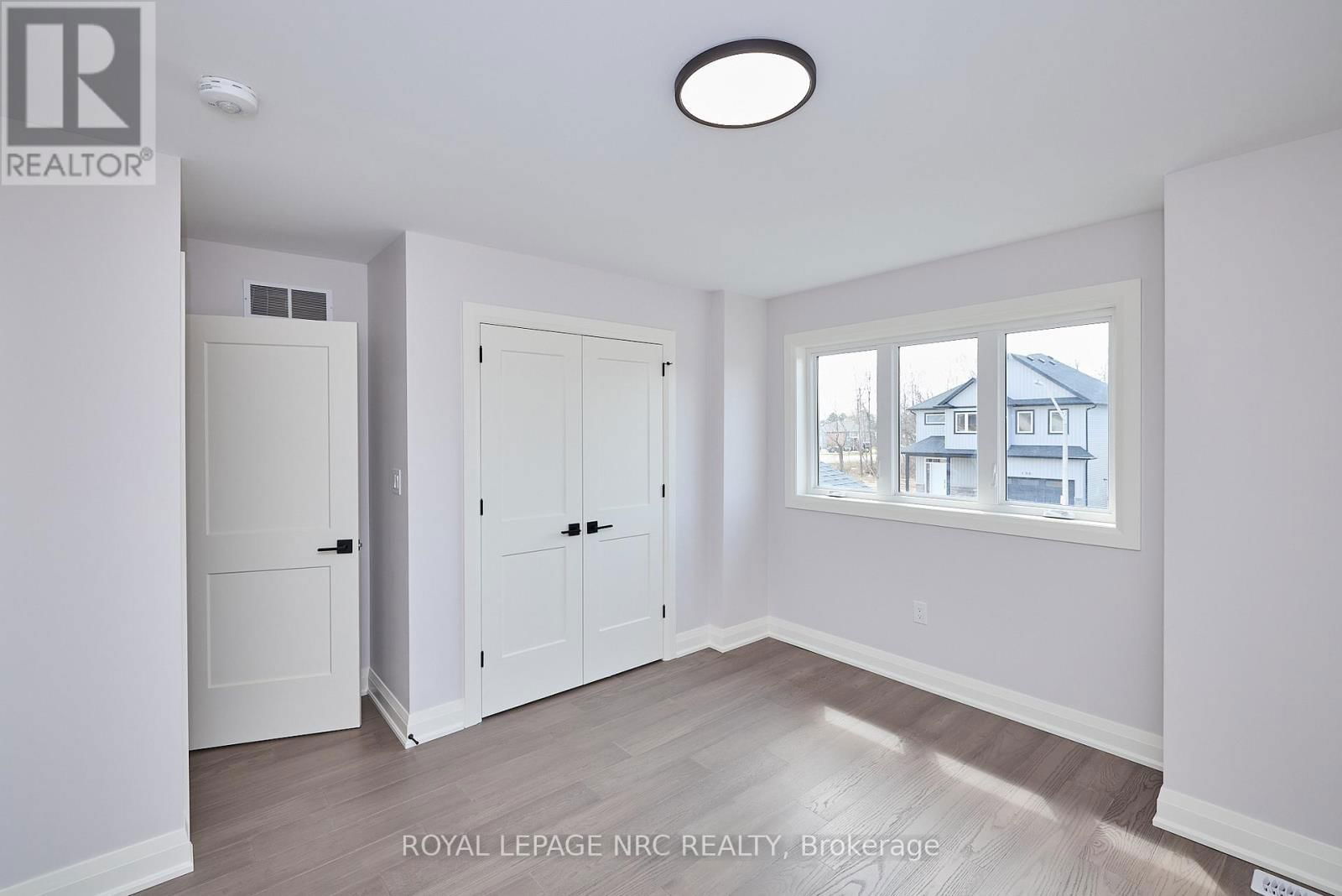 195 HODGKINS AVENUE Image 18