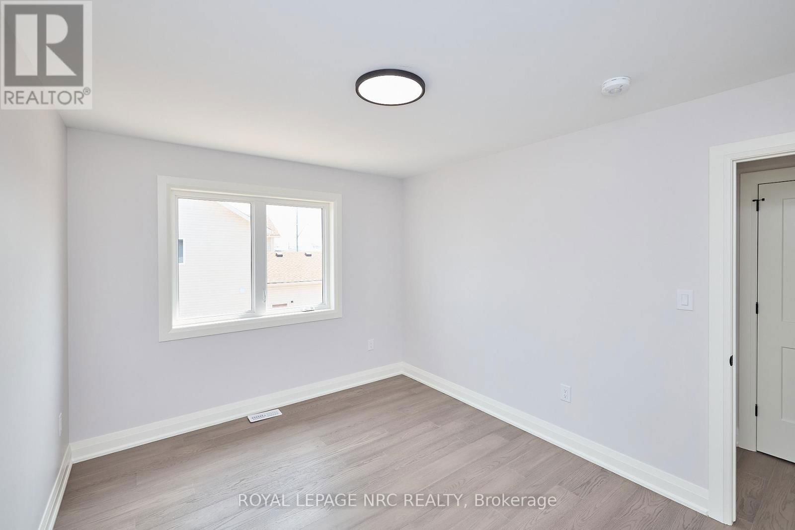 195 HODGKINS AVENUE Image 22