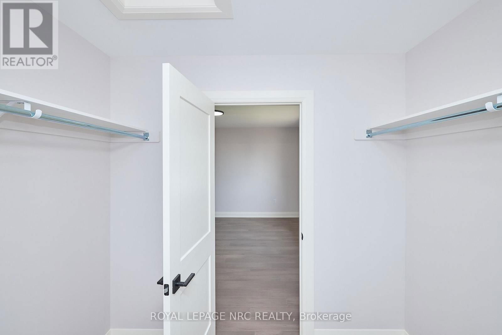 195 HODGKINS AVENUE Image 28