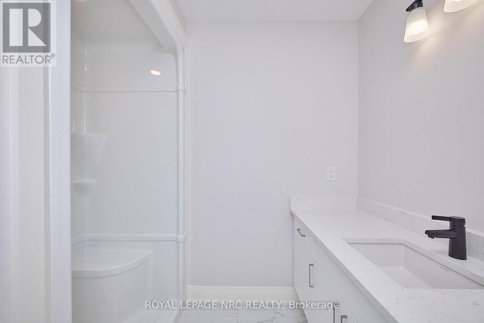 195 HODGKINS AVENUE Image 29