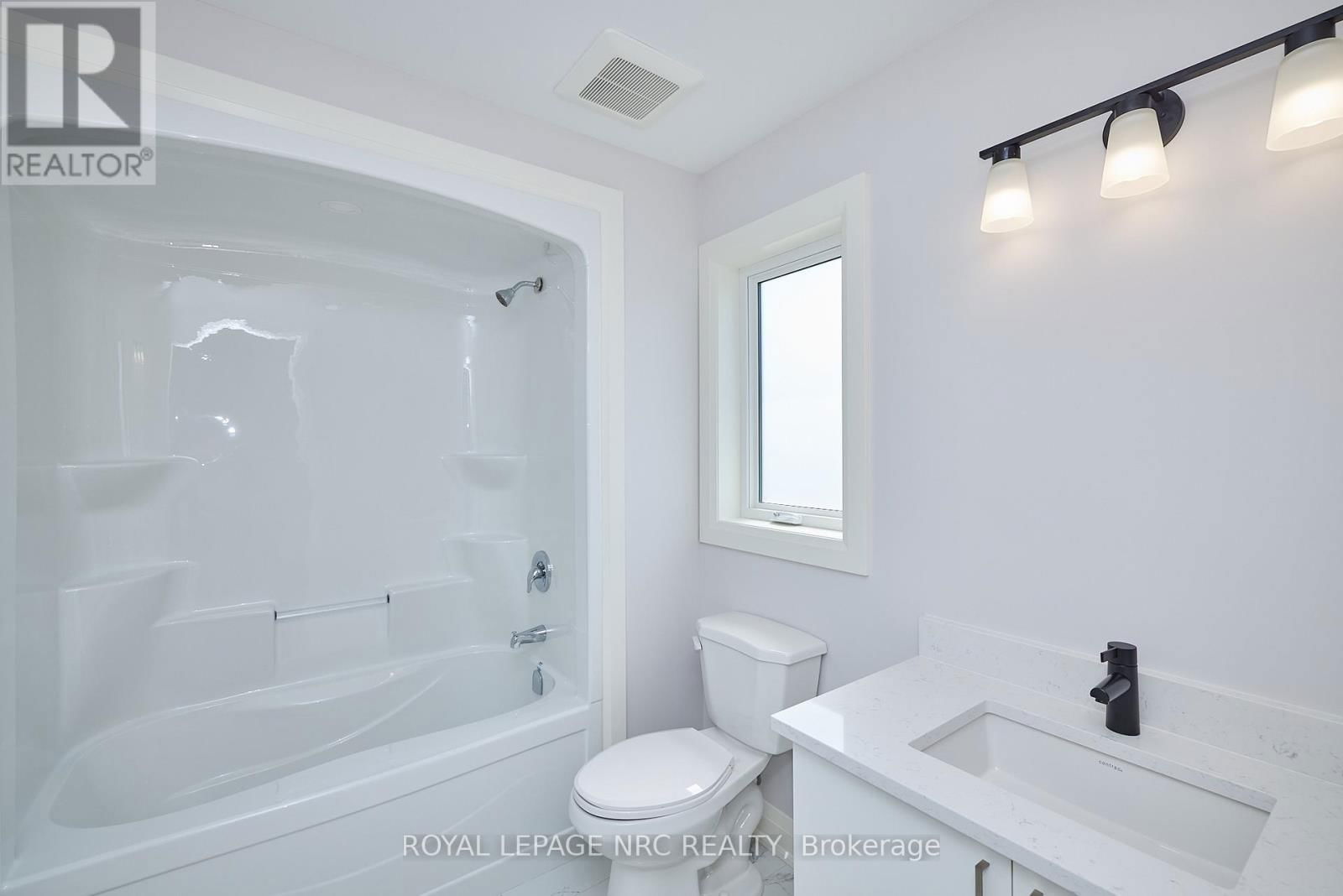 195 HODGKINS AVENUE Image 31