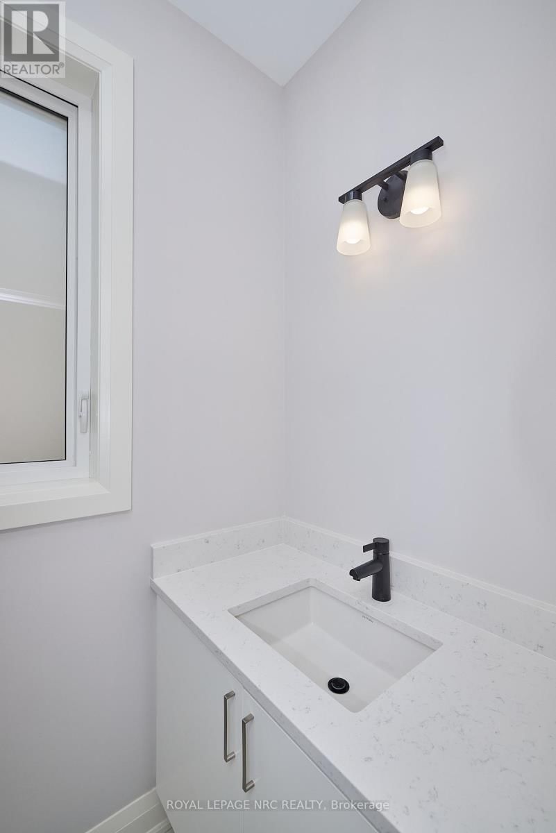195 HODGKINS AVENUE Image 4