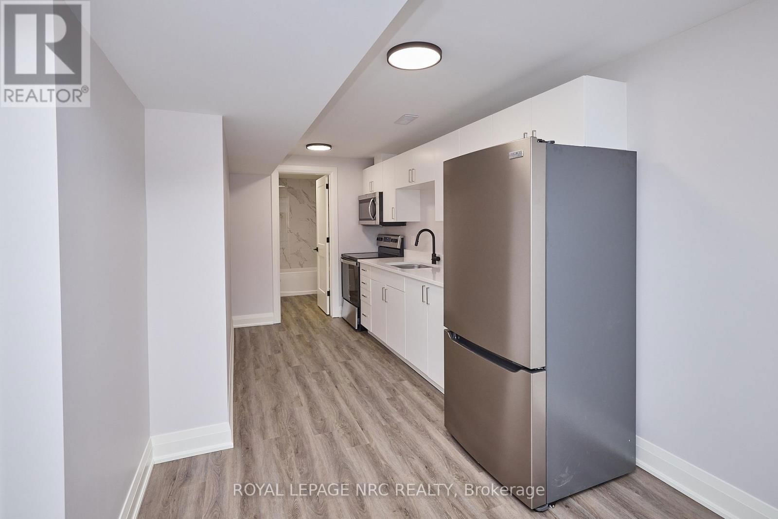 195 HODGKINS AVENUE Image 40