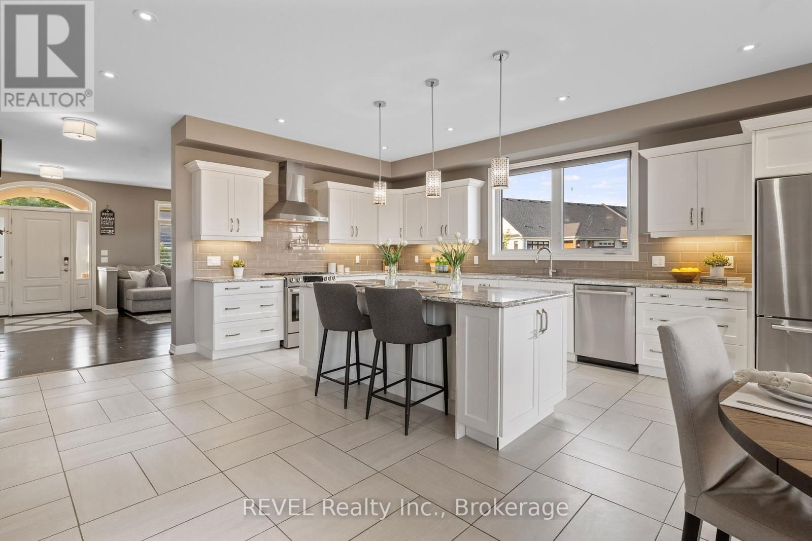 9232 SHOVELLER DRIVE Image 10